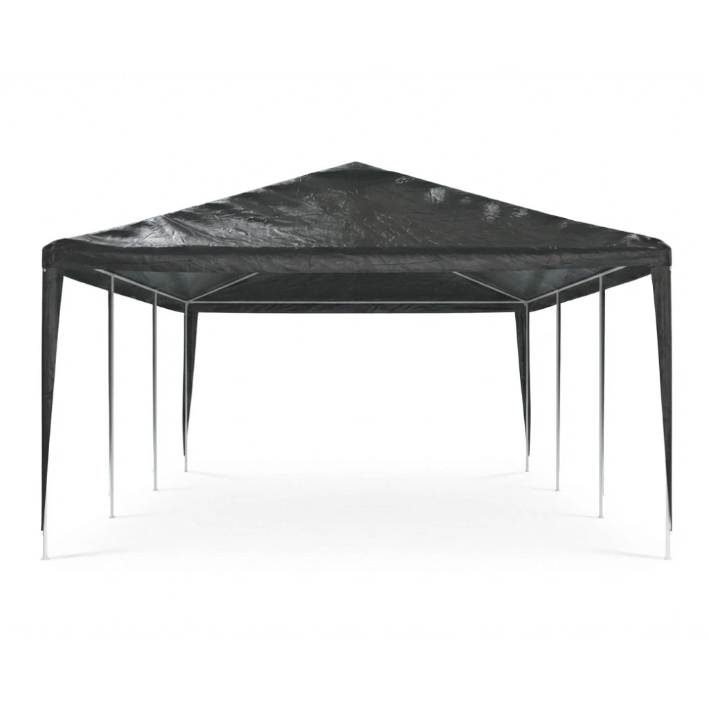 Vue de face du chapiteau de jardin anthracite montrant la largeur de 4 mètres et l'entrée ouverte sous le toit pointu.