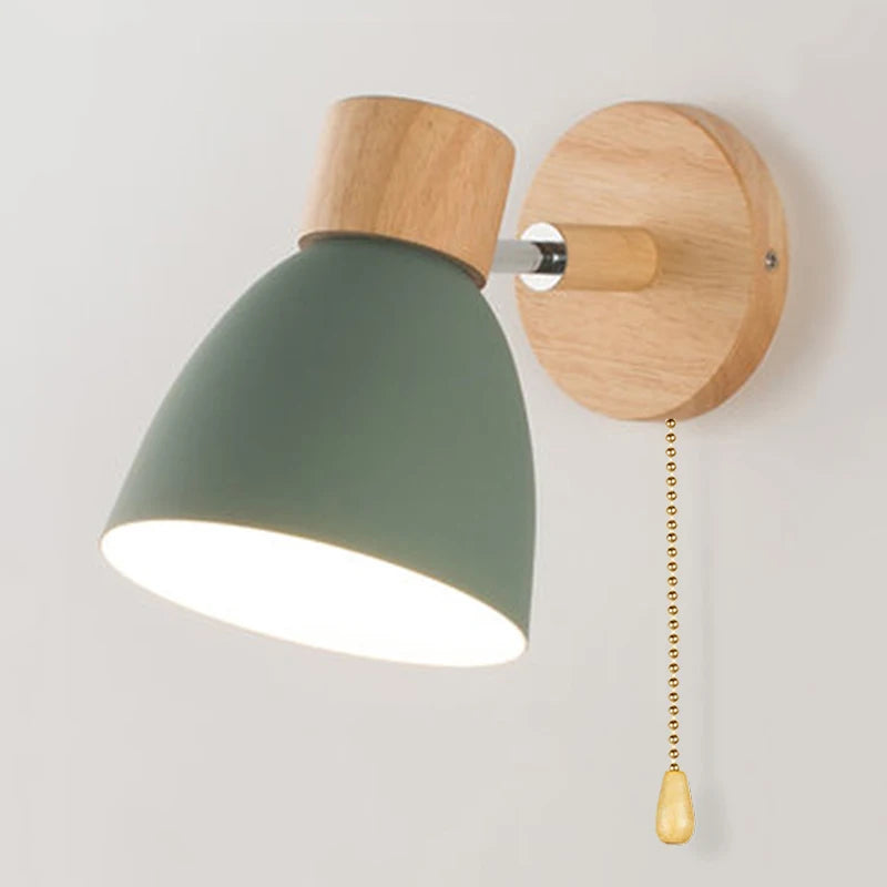 Applique Murale en Bois avec abat-jour conique et tirette | KORA