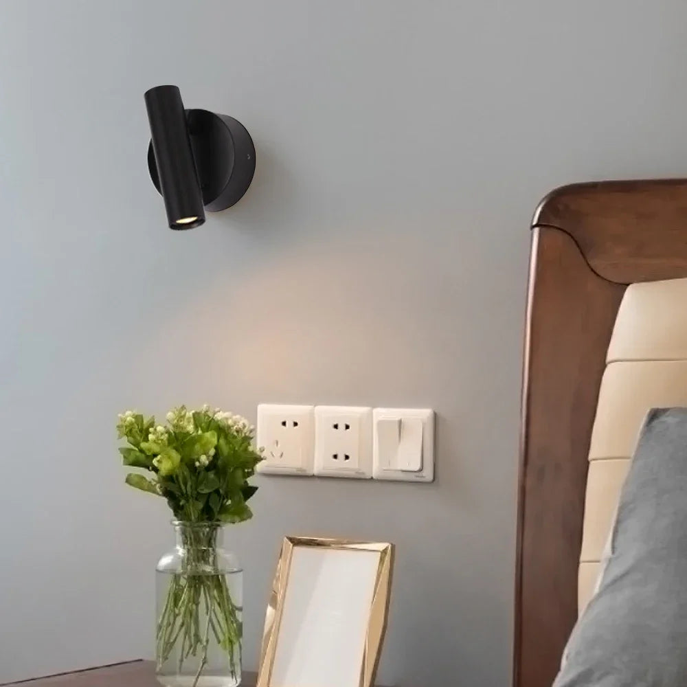 Applique Murale en Laiton avec spot cylindrique | NOVE