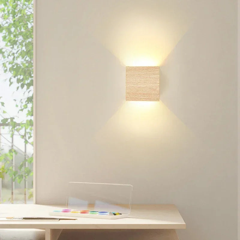 Applique Murale en Bois Carrée à Double Faisceau | LYRA